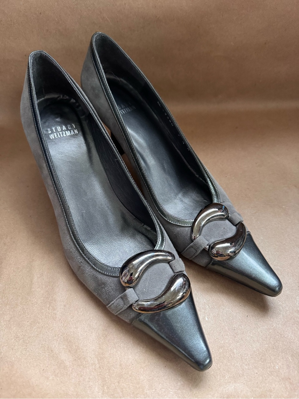 Stuart Weitzman Slate Grey Suede and Patent Pointed Toe Pumps with Buckle. 7.5